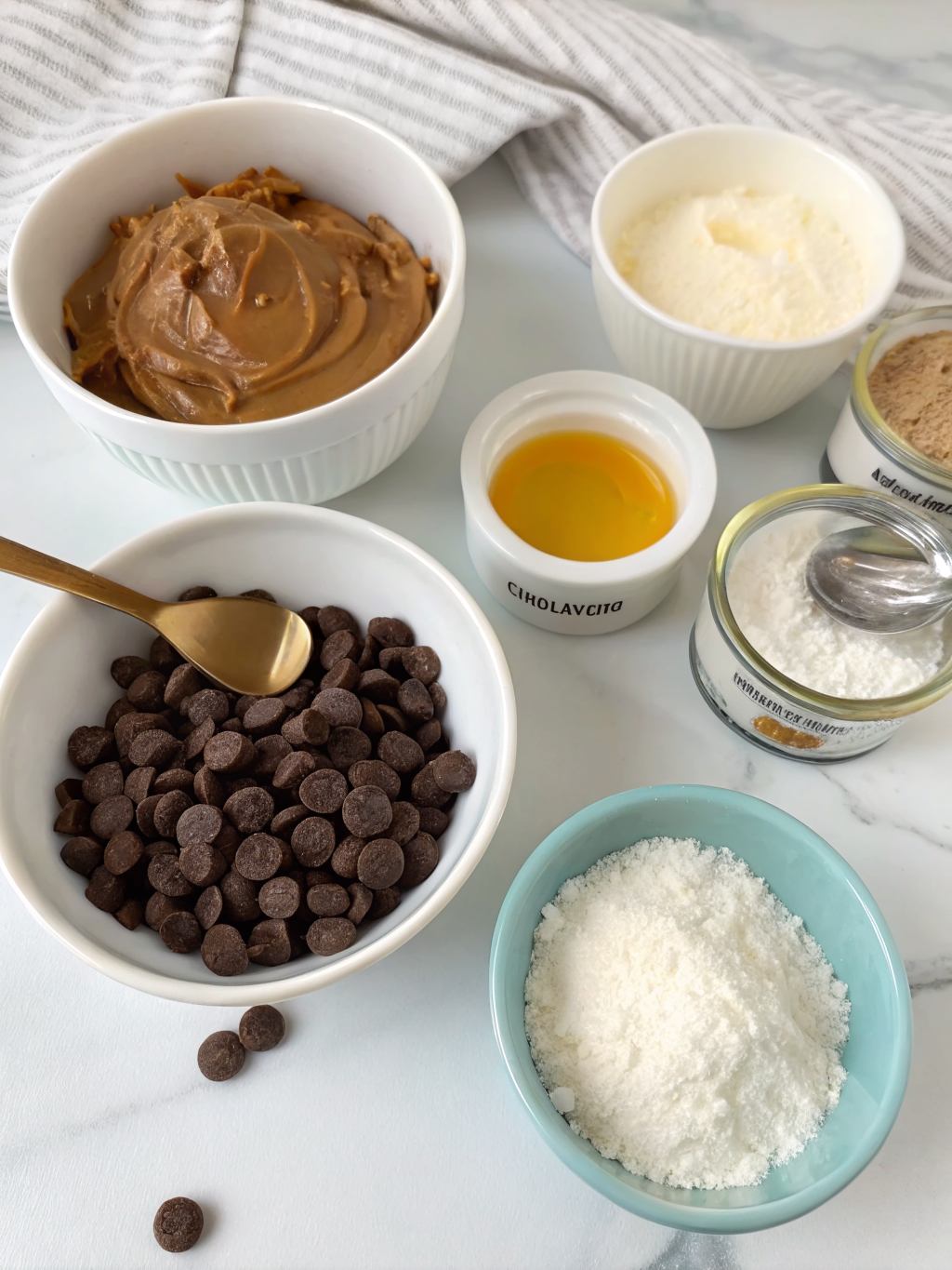 Keto Chocolate Fat Bombs